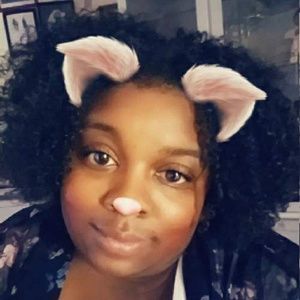 Meet your Posher, Lakita